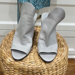 Vince grey leather wedge shoes. Made in Italy. 9M